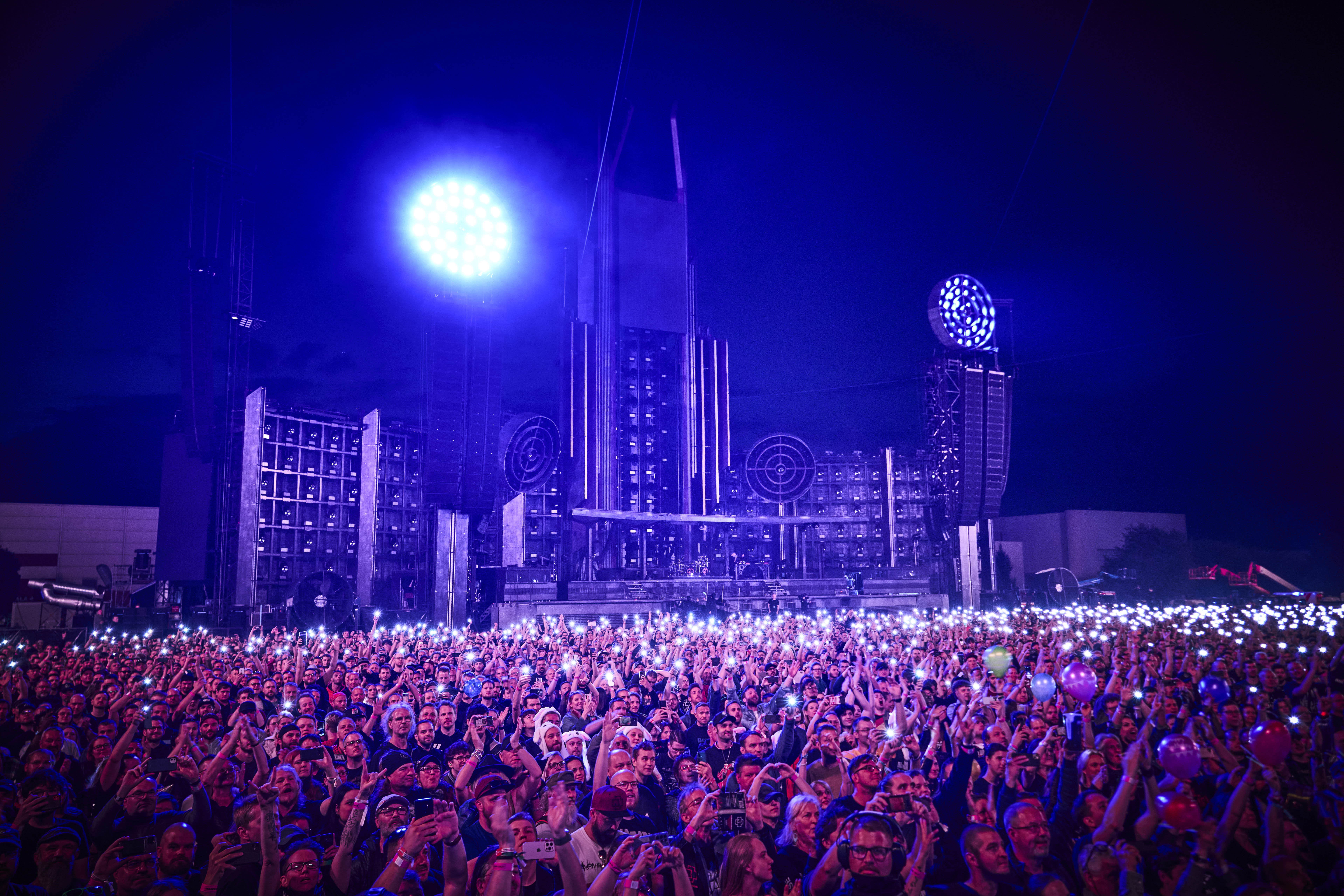 jens@jenskochphoto.com