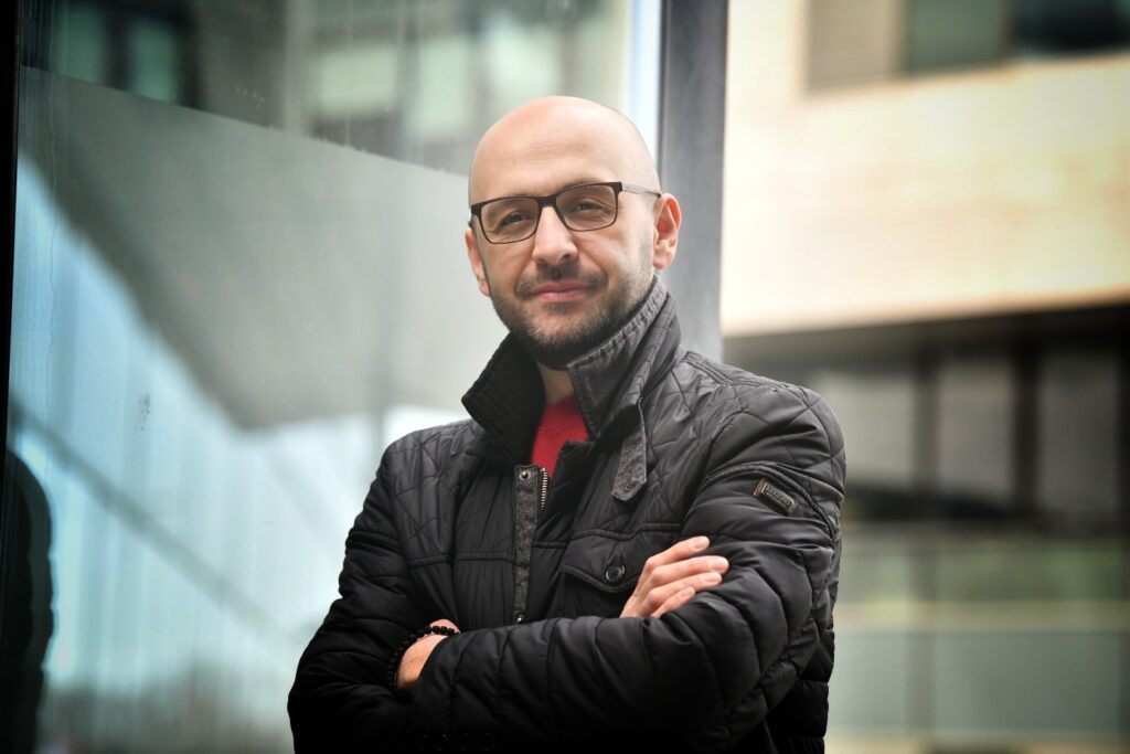 Beograd 27.02.2024. Dejan Ćulum, pevač, intervju Foto: Vesna Lalić/Nova.rs