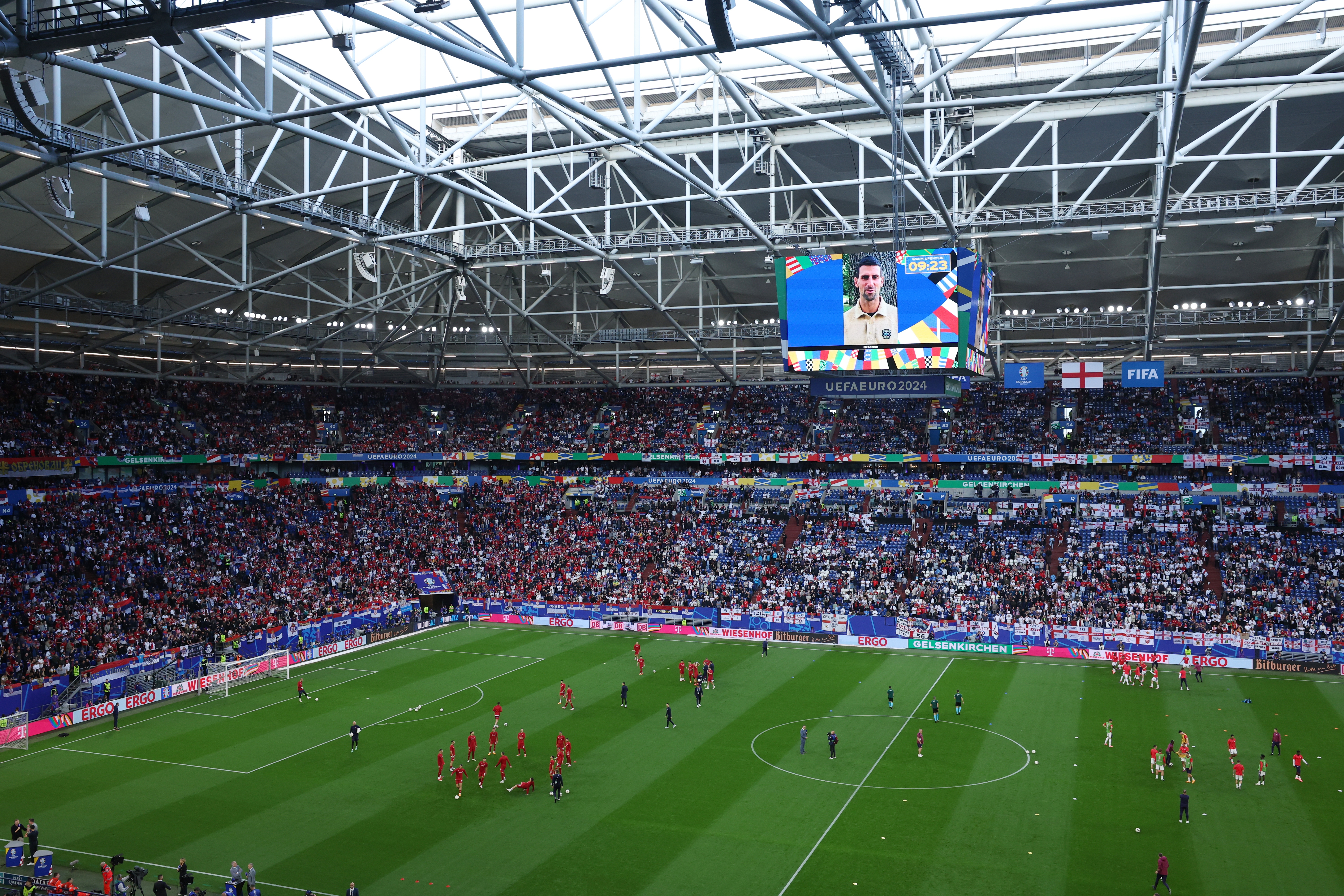 epa11416084 The teams warm up before the UEFA EURO 2024 group C match between Serbia and England in Gelsenkirchen, Germany, 16 June 2024.  EPA-EFE/GEORGI LICOVSKI