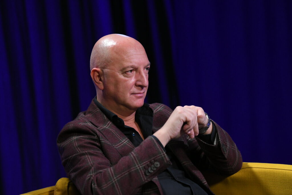 Beograd 05. mart 2024. Endži Mavrić harmonikas glavni muzoicki urednik Grand proukcije Foto:Amir Hamzagić/Nova.rs