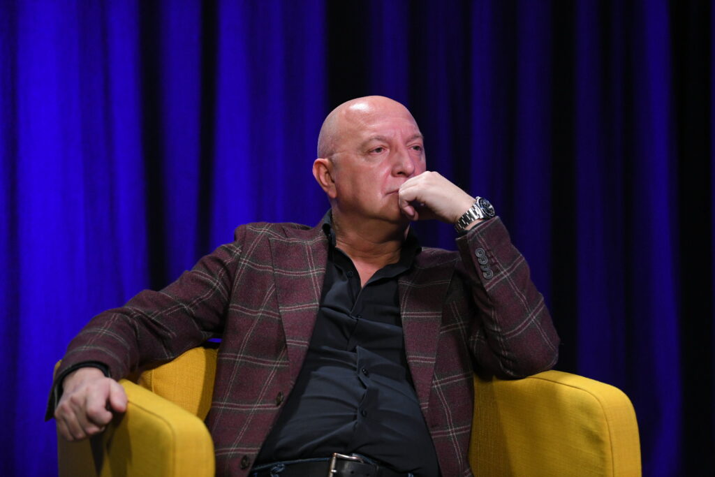 Beograd 05. mart 2024. Endži Mavrić harmonikas glavni muzoicki urednik Grand proukcije Foto:Amir Hamzagić/Nova.rs