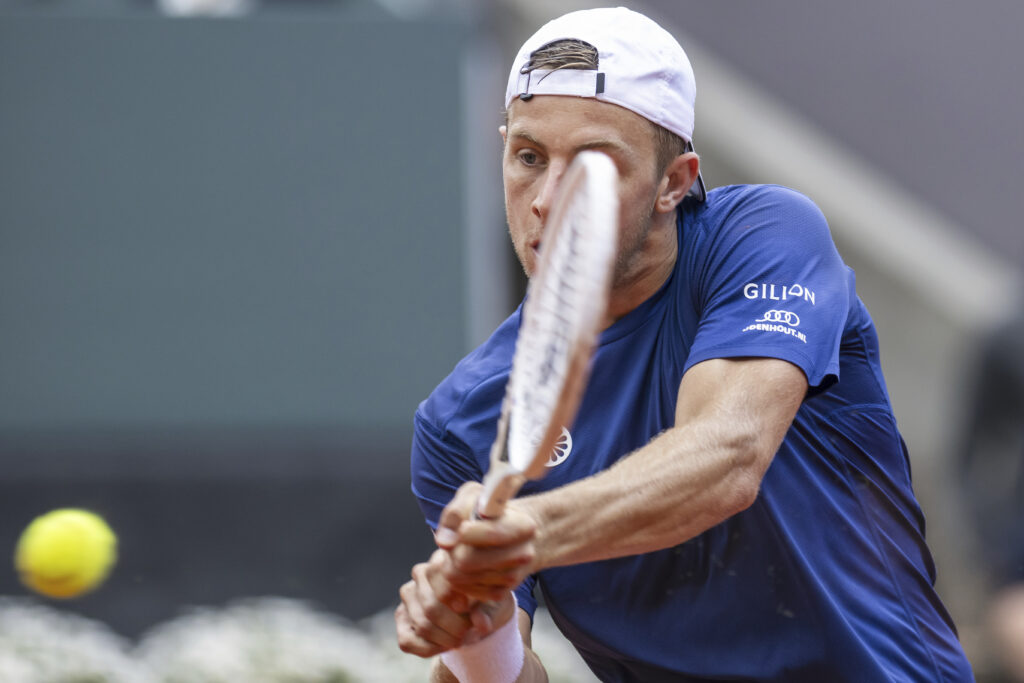 Tallon Griekspoor from the Netherlands, returns a ball to Serbia's Novak Djokovic during their quarter final match of the ATP 250 Geneva Open tennis tournament in Geneva, Switzerland, Wednesday, May 22, 2024. (Martial Trezzini/Keystone via AP)