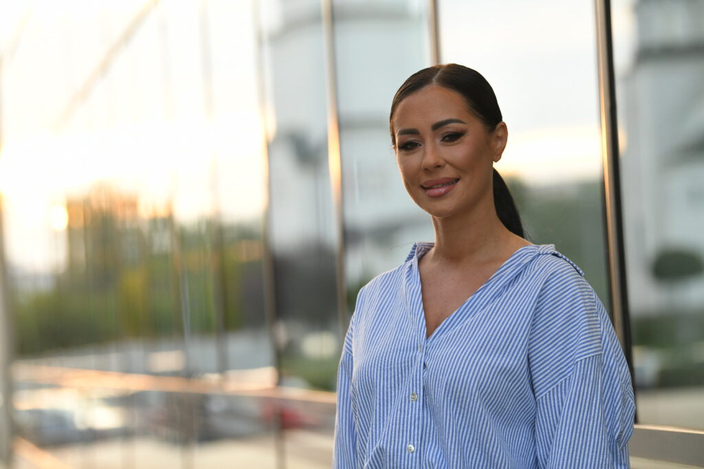 Beograd 02.11.2023. Aleksandra Bursać, pevačica, intervju Foto: Amir Hamzagić/Nova.rs