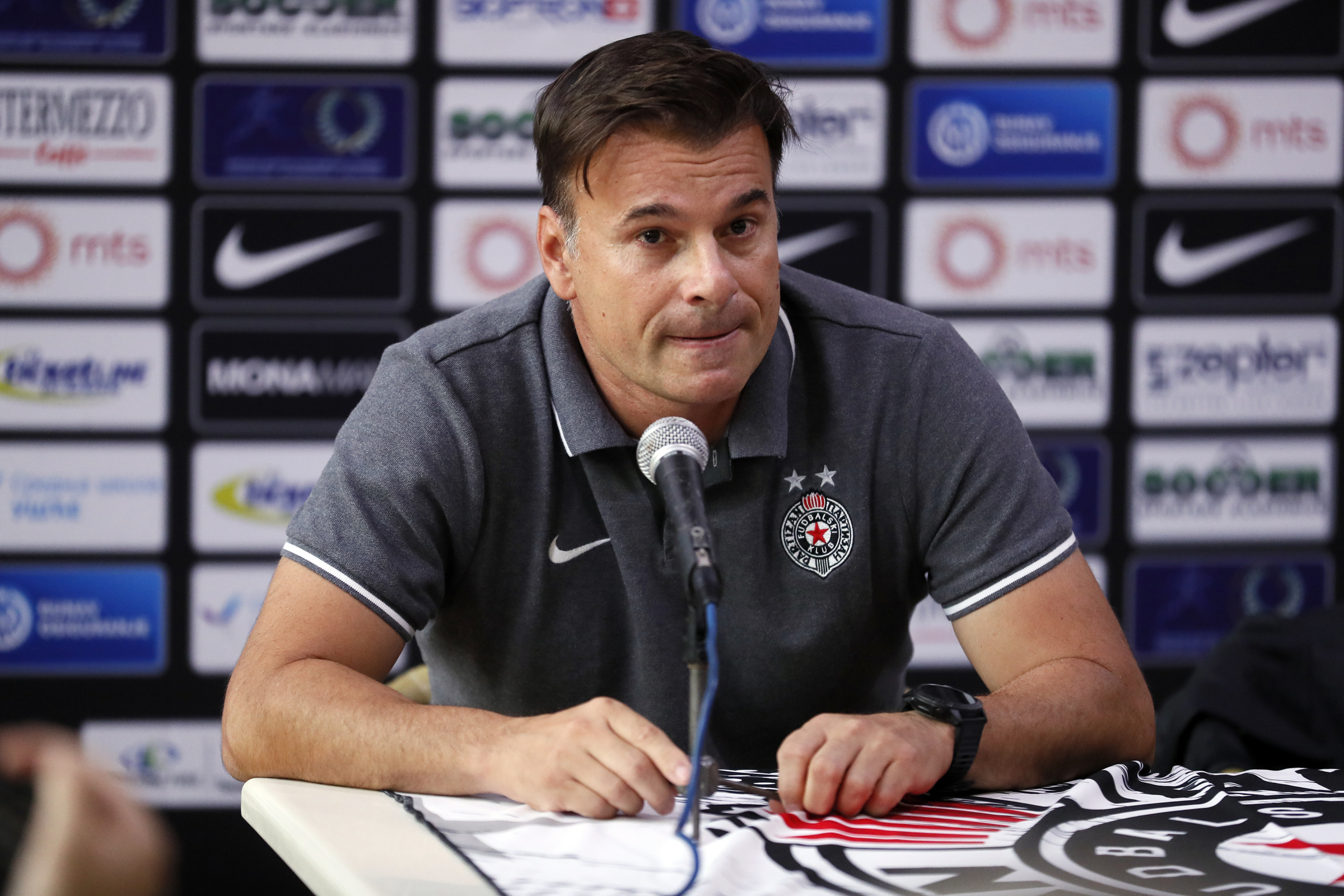 stanojevic-partizan-navijaci-tribina-161135