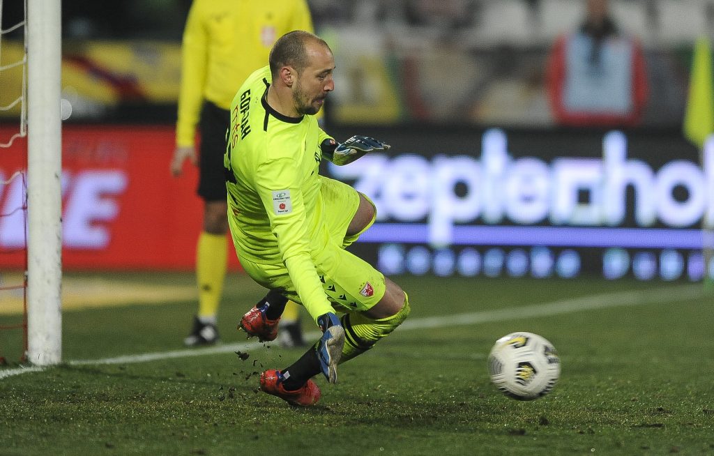 goalkeeper Milan Borjan save the goal from penalty
Fudbal-Kup Srbije Season 2021/2022
Crvena Zvezda v Radnicki Nis
Beograd, 16.02.2022.
foto: Srdjan Stevanovic/Starsport.rs ©