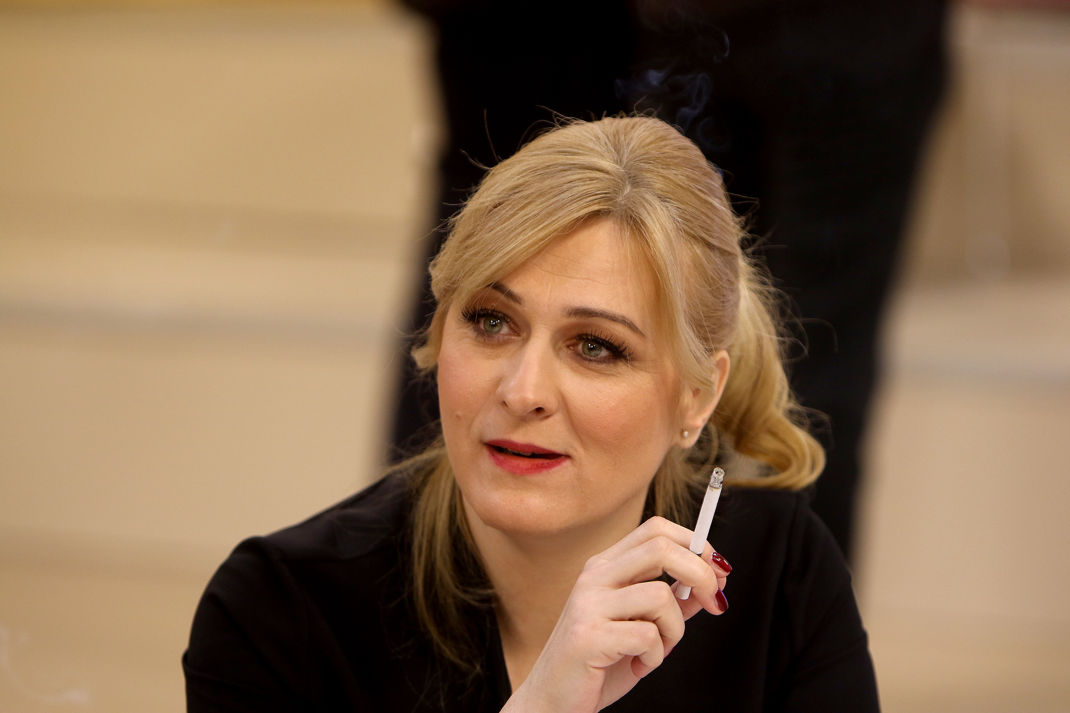 Recording on the Grand TV show "Nikad nije kasno" at Kosutnjak.Snimanje na televiziji Grand emisije "Nikad nije kasno" na Kosutnjaku.