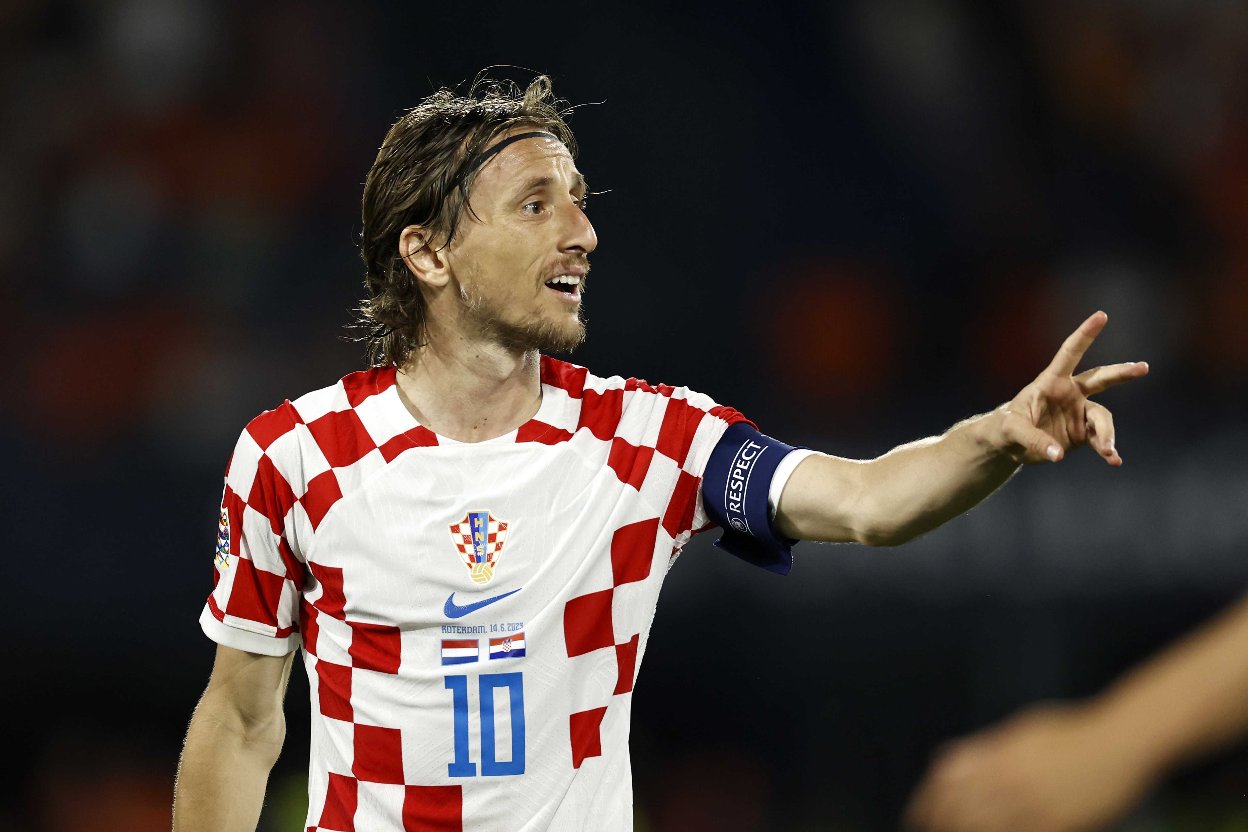 epa10691307 Luka Modric of Croatia reacts during the UEFA Nations League semi final soccer match between the Netherlands and Croatia at Feyenoord Stadion de Kuip in Rotterdam, Netherlands, 14 June 2023.  EPA-EFE/MAURICE VAN STEEN