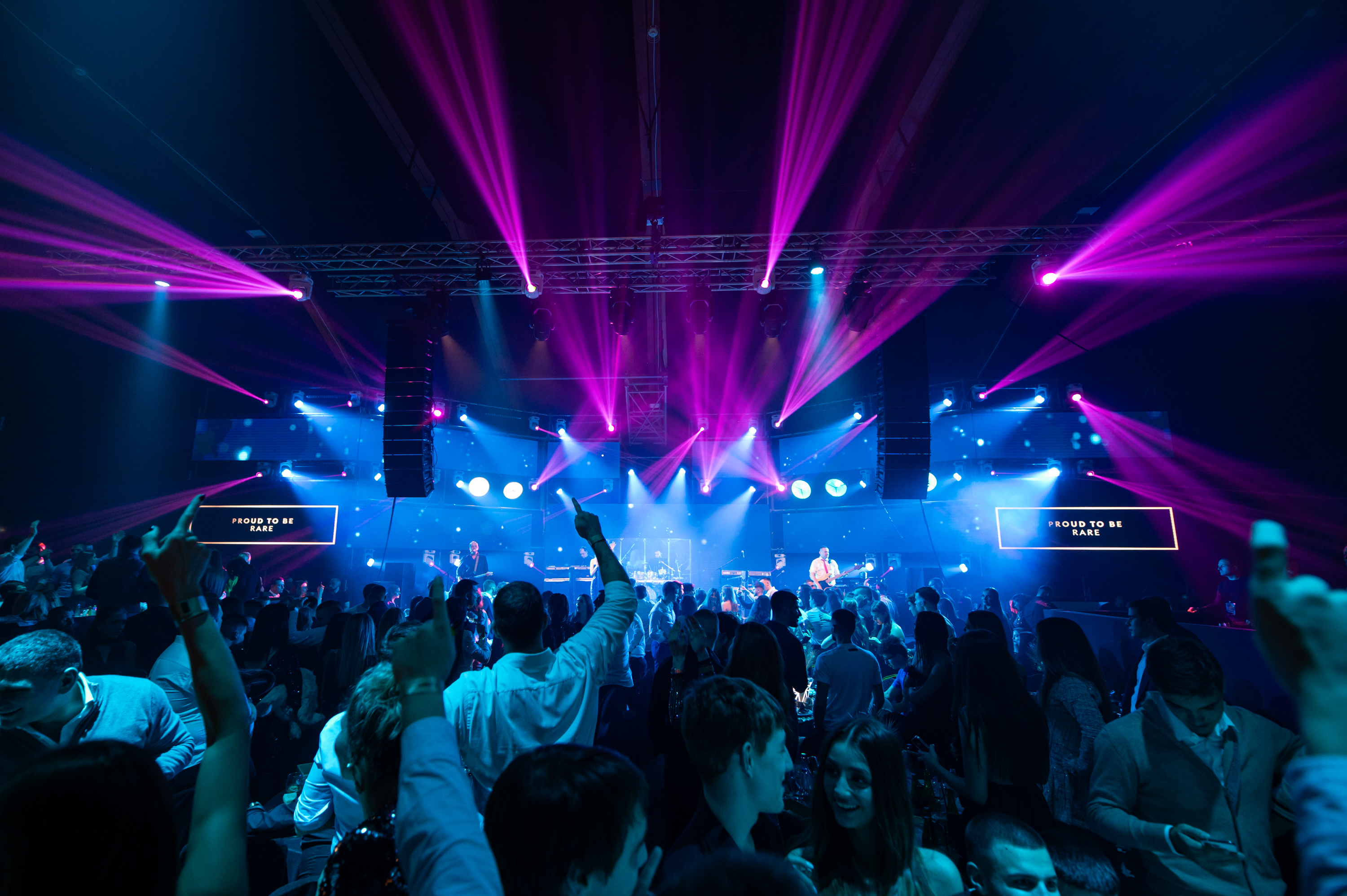 NEZABORAVAN docek Nove godine i Repriza na Kopaonik, New Year by Music Week uz Rozgu i Cecu