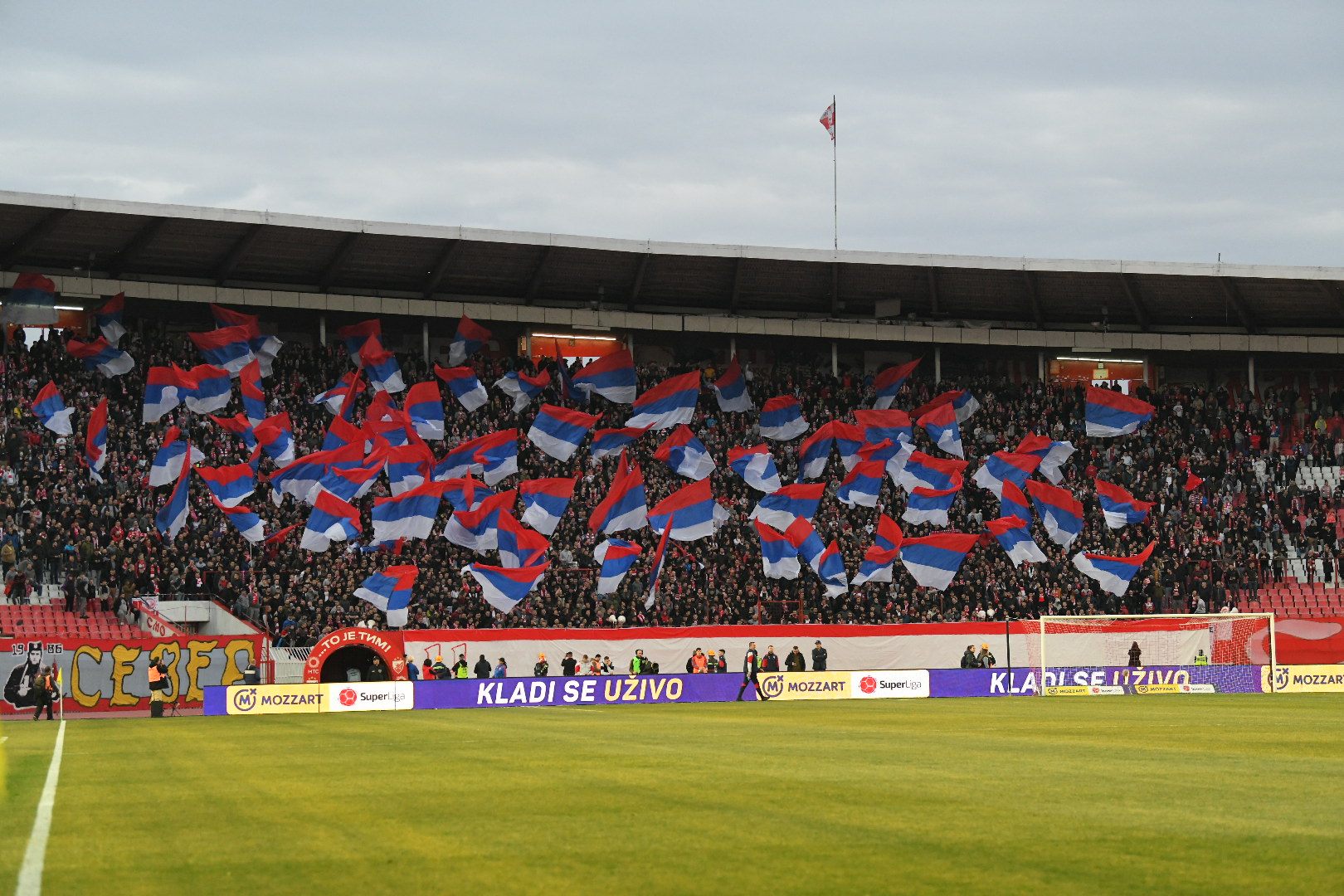 Beograd 10.02.2024. Utakmica Crvena zvezda Voždovac, fudbal, navijači, delije  Foto: Amir Hamzagić/Nova.rs