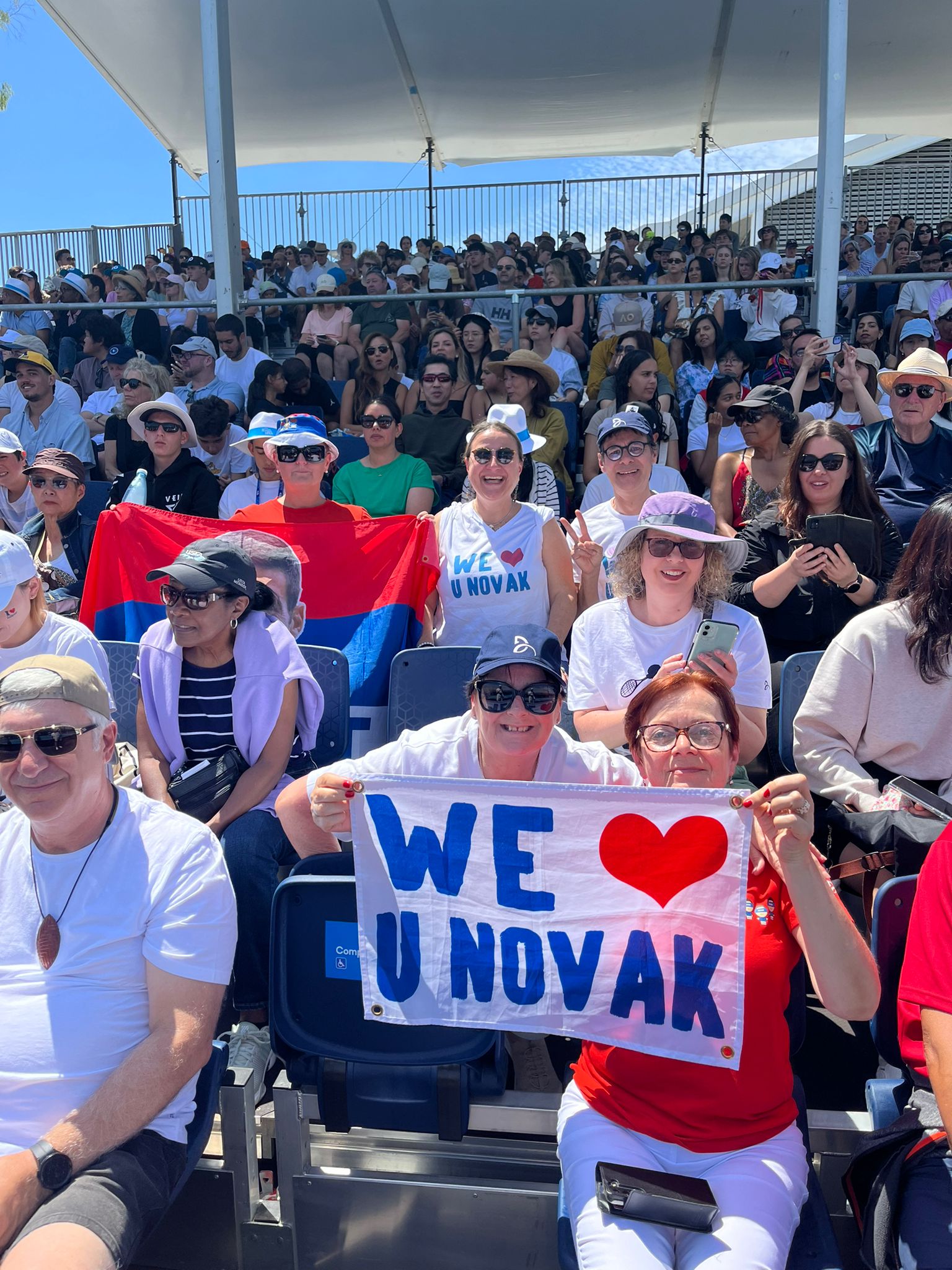 novak trening navijaci 1