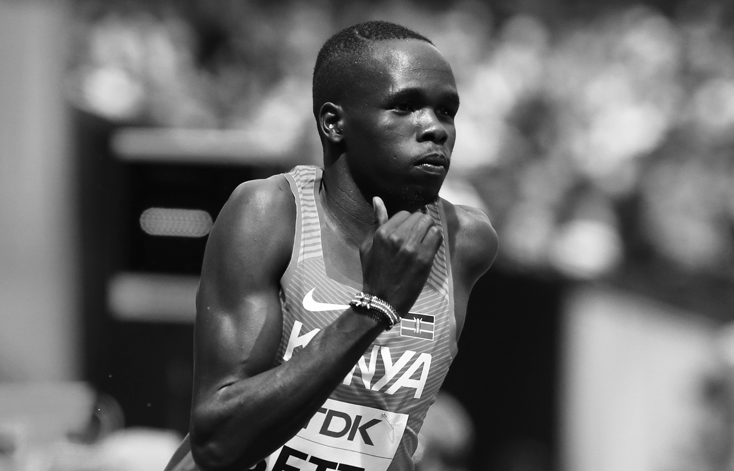 epa06126120 Kipyegon Bett of Kenya competes in heat 1 of the men's 800m at the London 2017 IAAF World Championships in London, Britain, 05 August 2017.  EPA/SEAN DEMPSEY
