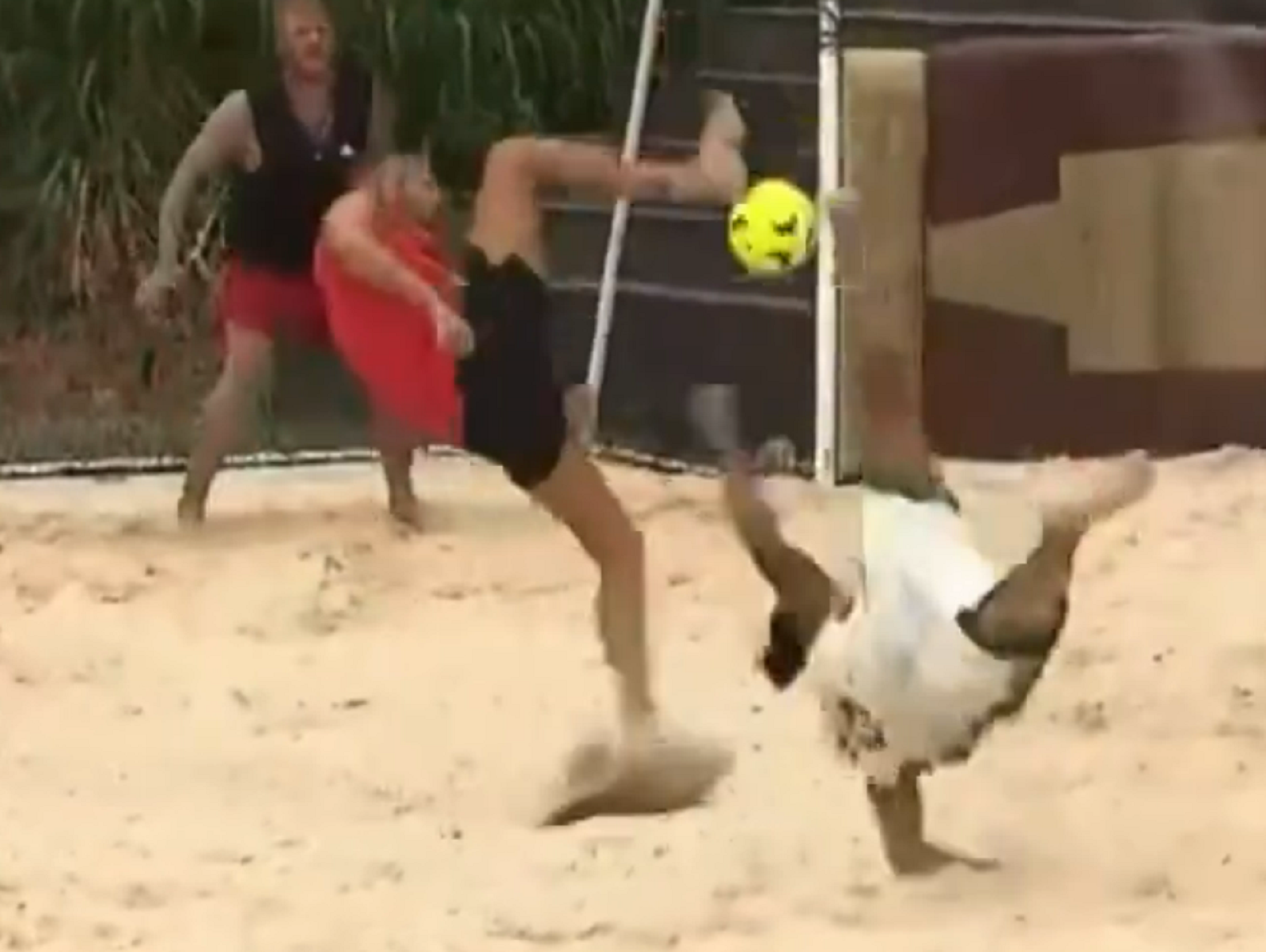 Ronaldinjo Survivor