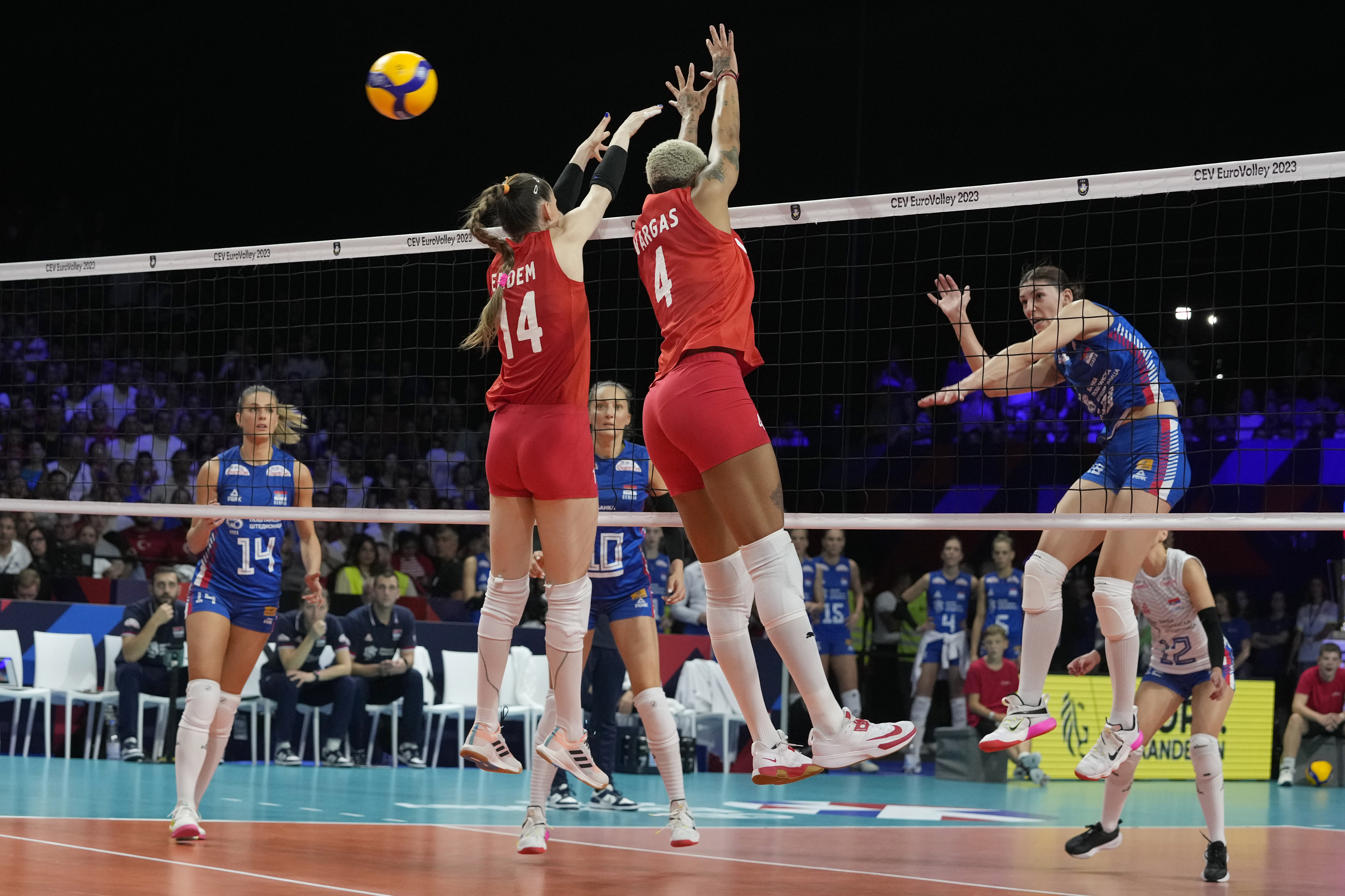 Serbia's Tijana Boskovic, right, in action during the Women's European Volleyball Championship final match between Serbia and Turkey in Brussels, Belgium, Sunday, Sept. 3, 2023. (AP Photo/Virginia Mayo)