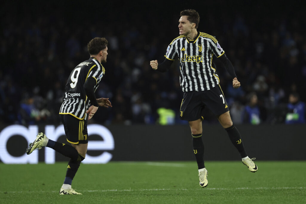 Juventus' Federico Chiesa celebrates after scoring a goal during the Serie A soccer match between Napoli and Juventus at the Diego Armando Maradona stadium in Naples, Italy, Sunday, March 3, 2024. (Alessandro Garofalo/LaPresse via AP)