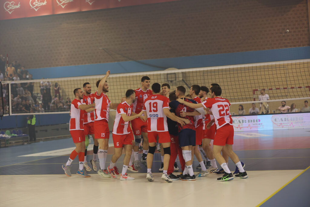 1714157204-zvezda-partizan-odbojka-150107-1024x683.jpg
