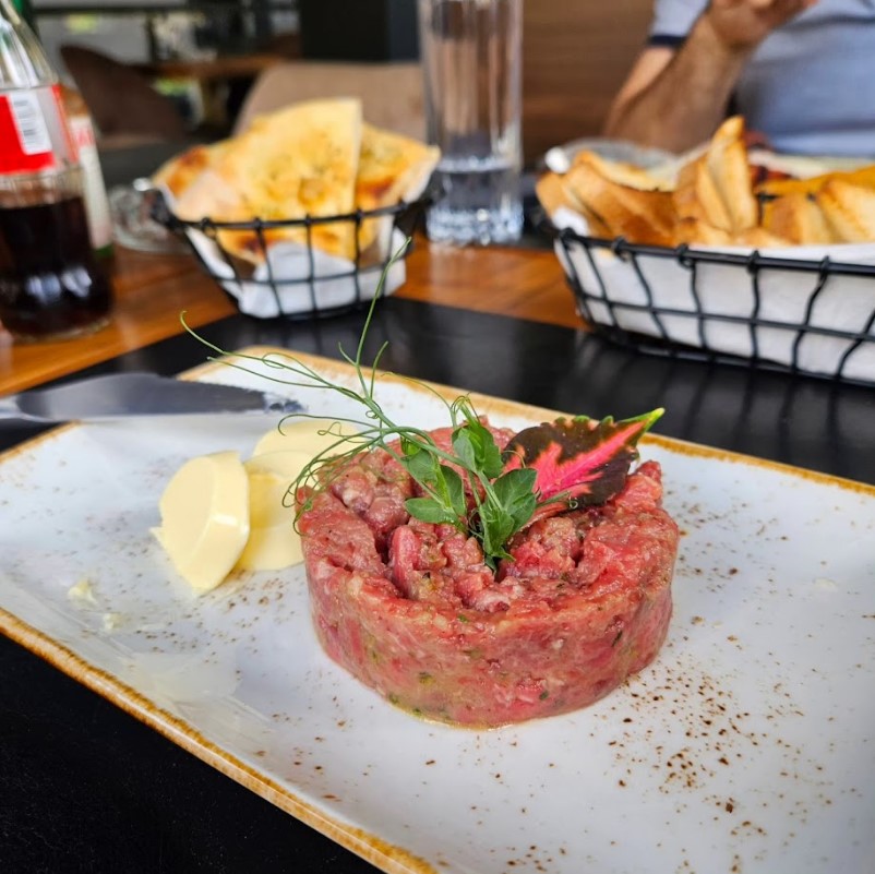 Hranom protiv Lucifera, Jazavitza, Jazavica, tartar dimitrije Foto: Jazavitza