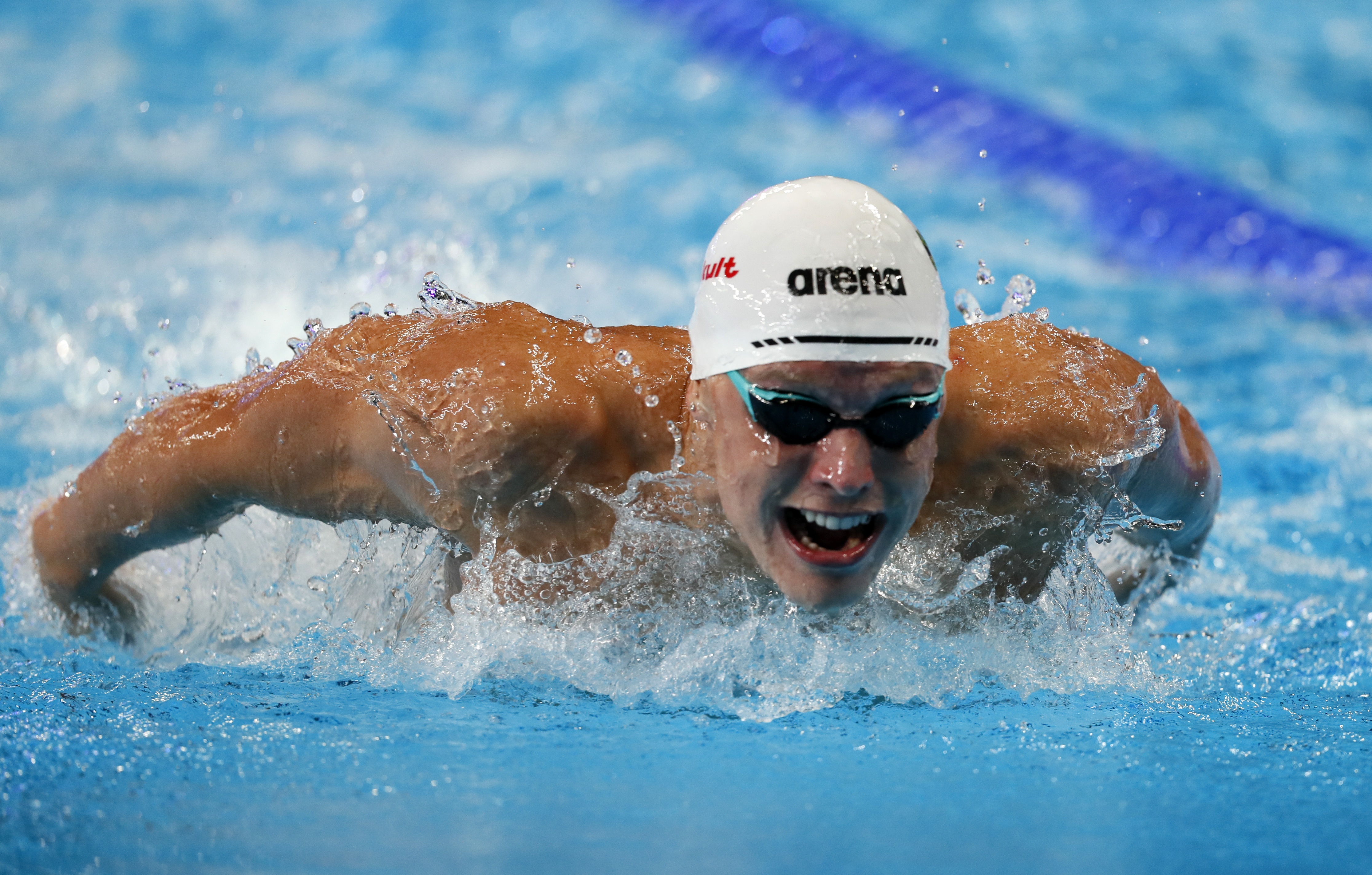 epa11162768 Matthew Sates of South Africa competes during the Men's 400m Individual Medley heats at the FINA World Aquatics Championships in Doha, Qatar, 18 February 2024.  EPA-EFE/YURI KOCHETKOV