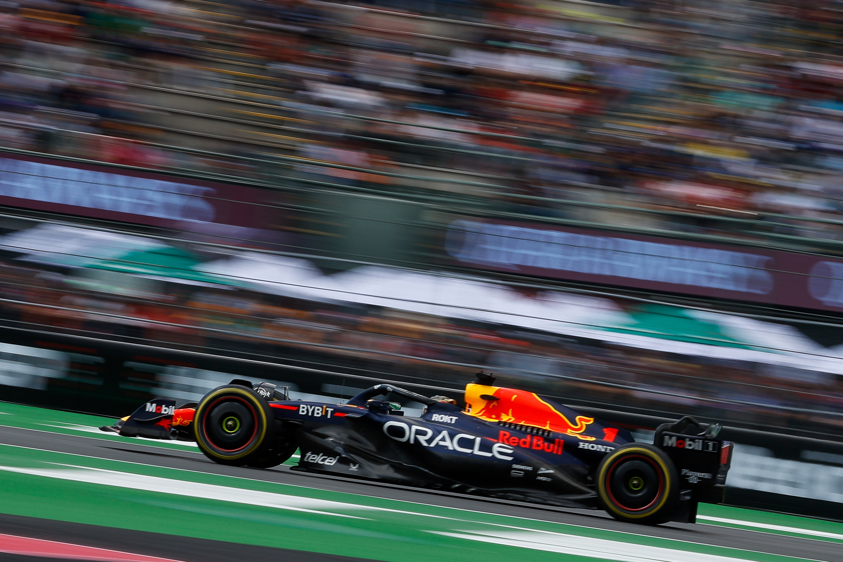 epa10943826 Dutch driver Max Verstappen of the Red Bull Racing team drives his car during a practice session for the Formula One Grand Prix of Mexico City at the Hermanos Rodriguez racetrack in Mexico City, Mexico, 27 October 2023.  EPA-EFE/Isaac Esquivel