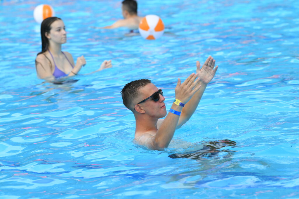 Vrnjačka Banja, 08.08.2024. Tuborg Lovefest festival u Vrnjačkoj Banji, bazen žurka Foto: Amir Hamzagić/Nova.rs