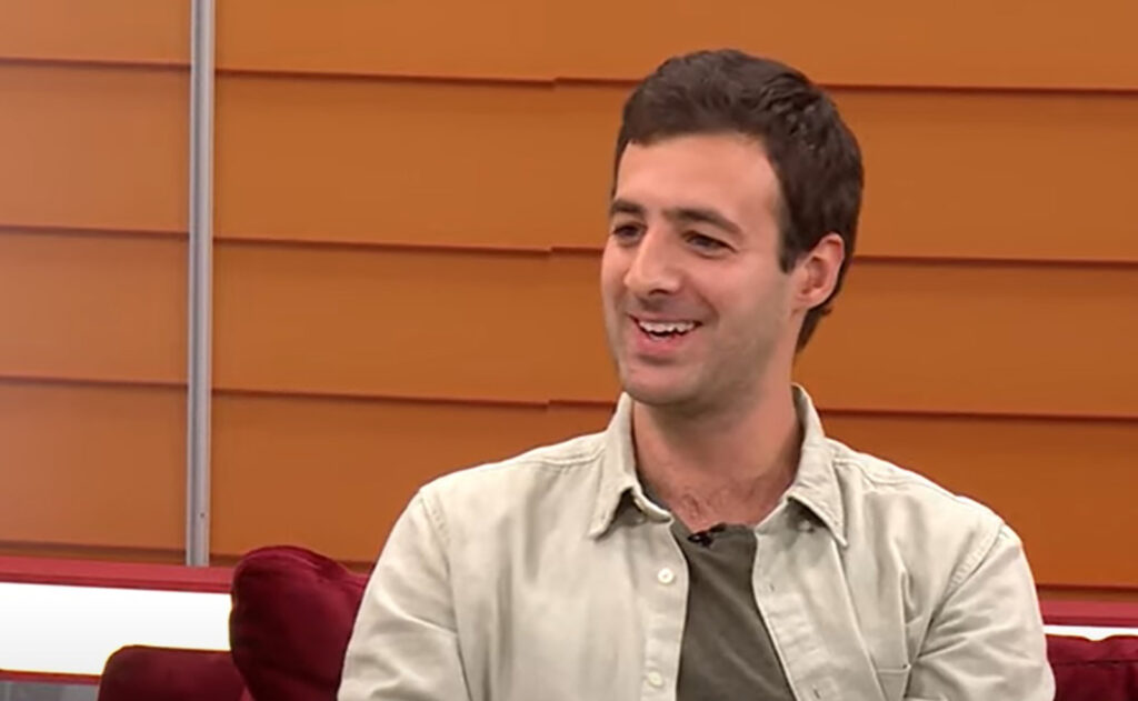 Među nama TEMA II
Aleksandar Vučković: Uzbudljiv životni put od kafanskih do pozorišnih dasaka