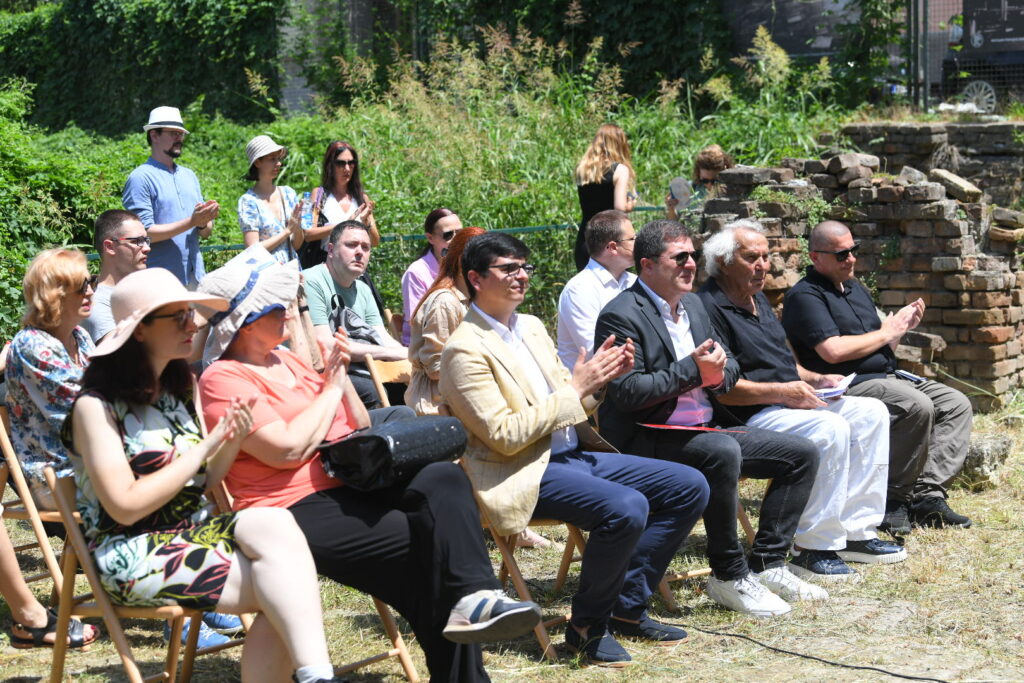 Beograd, 24.06.2024. Dodela nagrada „Vladan Desnica“ za najbolji roman 2023. godine, jedina književna nagrada u Srbiji koju pisci dodeljuju piscima Foto: Amir Hamzagić/Nova.rs