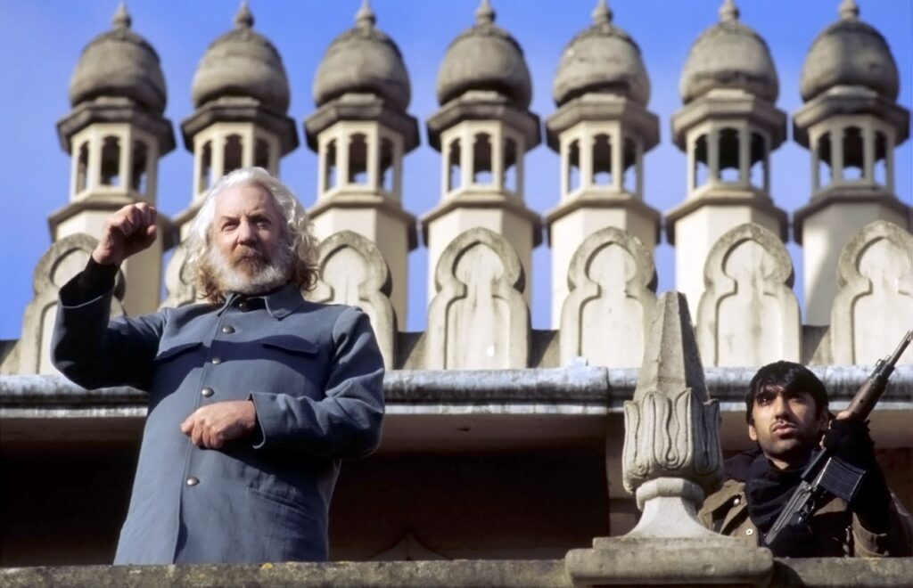 LAND OF THE BLIND, Donald Sutherland (left), 2006.,Image: 97948215, License: Rights-managed, Restrictions: For usage credit please use; Courtesy Everett Collection, Model Release: no, Credit line: Courtesy Everett Collection / Everett / Profimedia