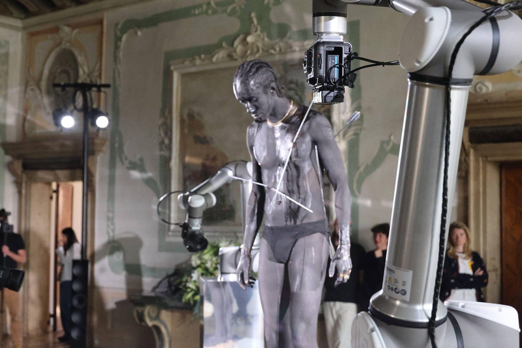 60. Biennale del Arte Venice German Pavillion 18.04.2024, Italien, Venedig, 60. Biennale del Arte, Kunstbiennale,Sonderaustellung des Direktors der Neuen Nationalgalerie Berlin Klaus Biesenbach kluratiert Knstler Miles Greenberg, provokatives Performance-