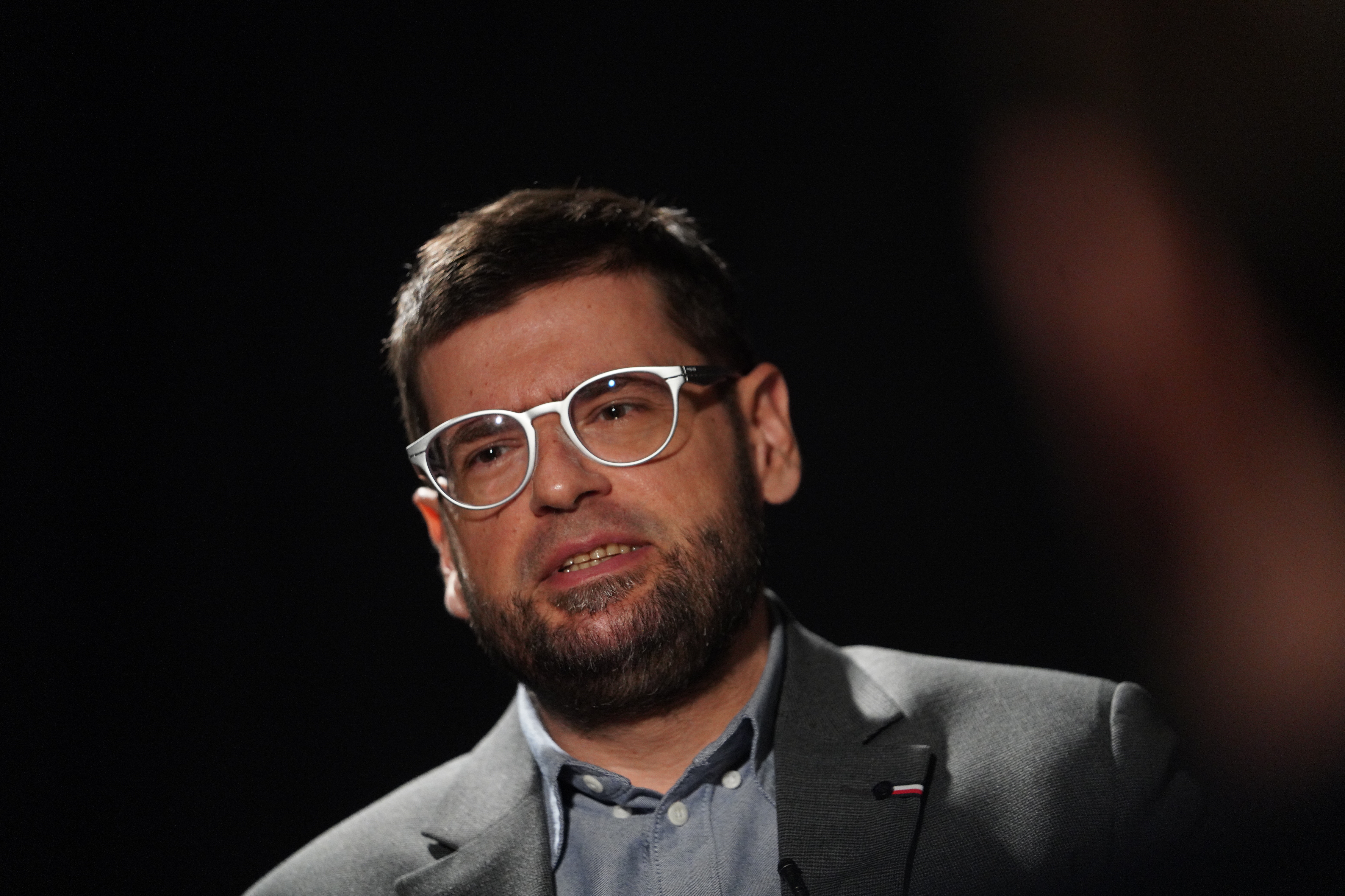 Beograd, 14. mart 2024. - Gost nove epizode video serijala Tanjug Reflektor bio je v.d. direktora Filmskog centra Srbije Ivan Karl koji je govorio predstojeæim aktiivnostima FCS-a. FOTO TANJUG/ NEMANJA JOVANOVIÆ/ bs