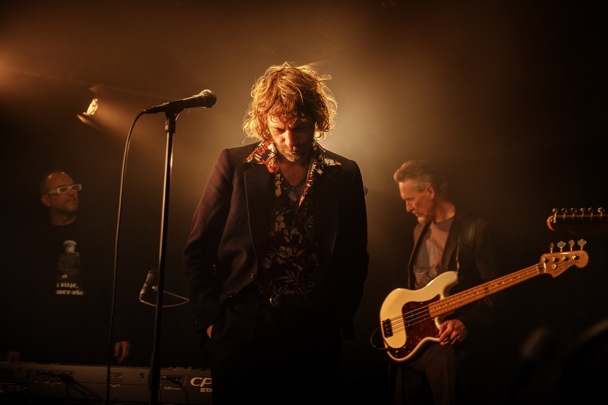 Von links: Keyboarder (Markus Marageter), Erich „Rickerl“ Bohacek (Voodoo Juergens) und Bassist (Klaus Kircher) kurz vor dem Auftritt bei einer Hochzeit.