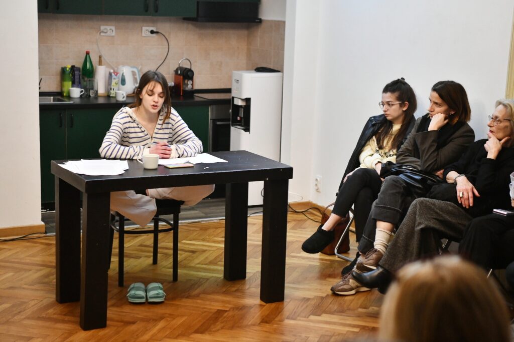 Beograd 06.02.2024. Marija Rakočević, pobednica Hartefaktovog konkursa za najbolji dramski tekst, Hartefakt, Heartefact, konkurs, nagrada, intervju Foto: Vesna Lalić/Nova.rs