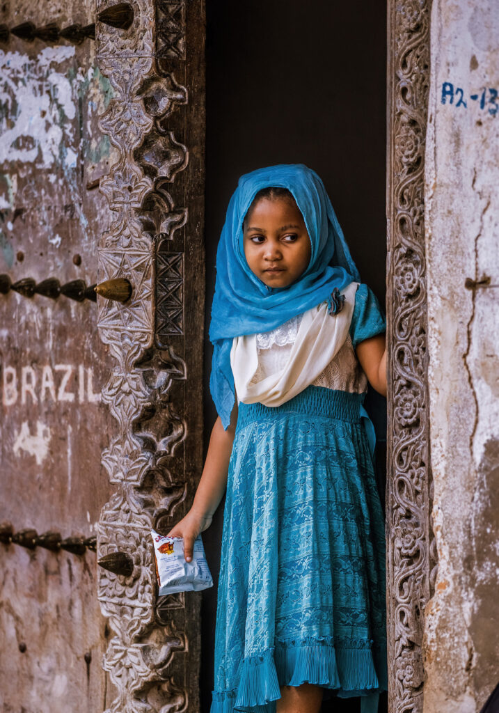 1708345482-4-FEELING-BLUE-ZANZIBAR-preview-717x1024.jpg
