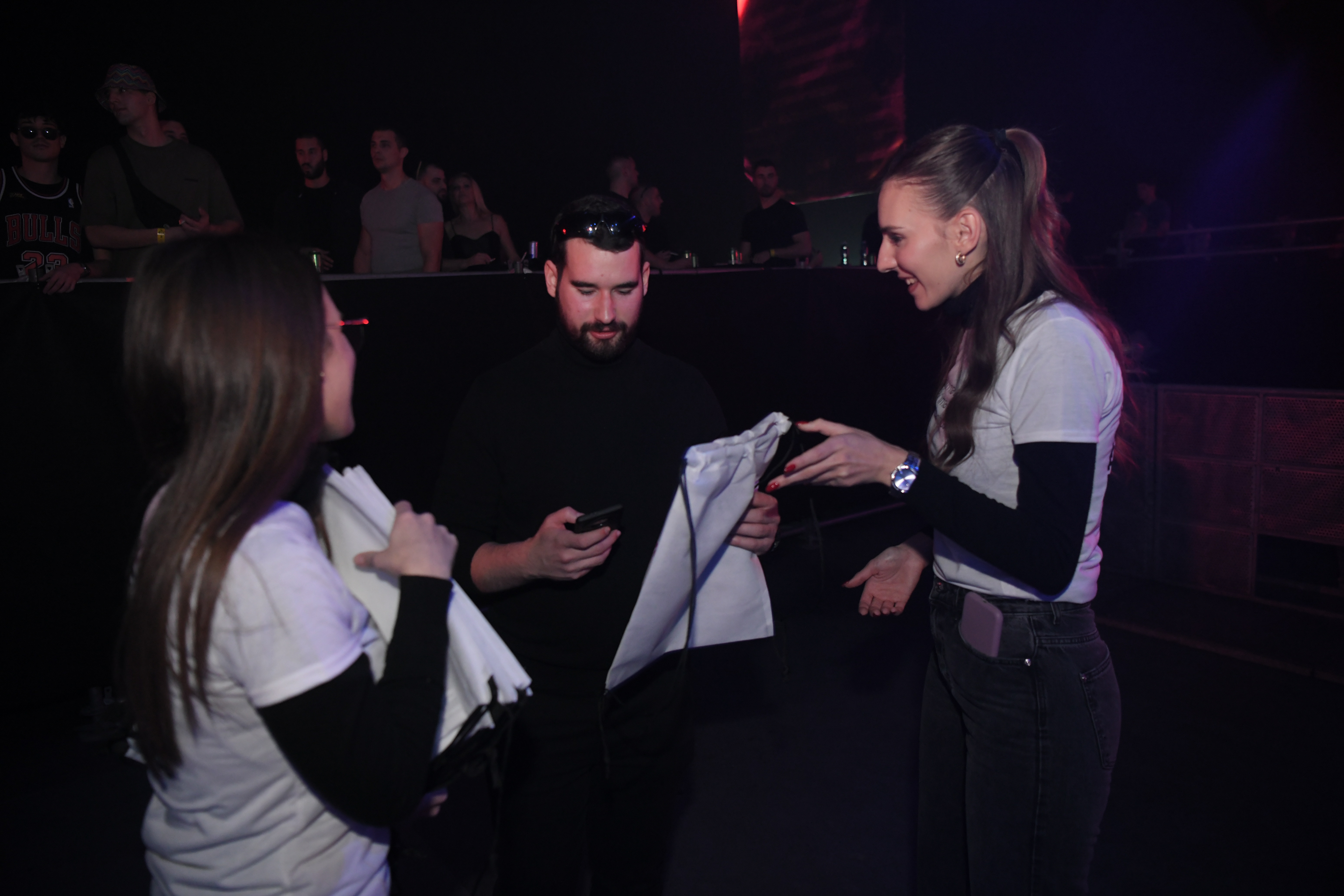 Beograd, 01. januar 2024. Zurka deljenje promotivnog materijaal, Nova.rs rančevi, Nova promo,