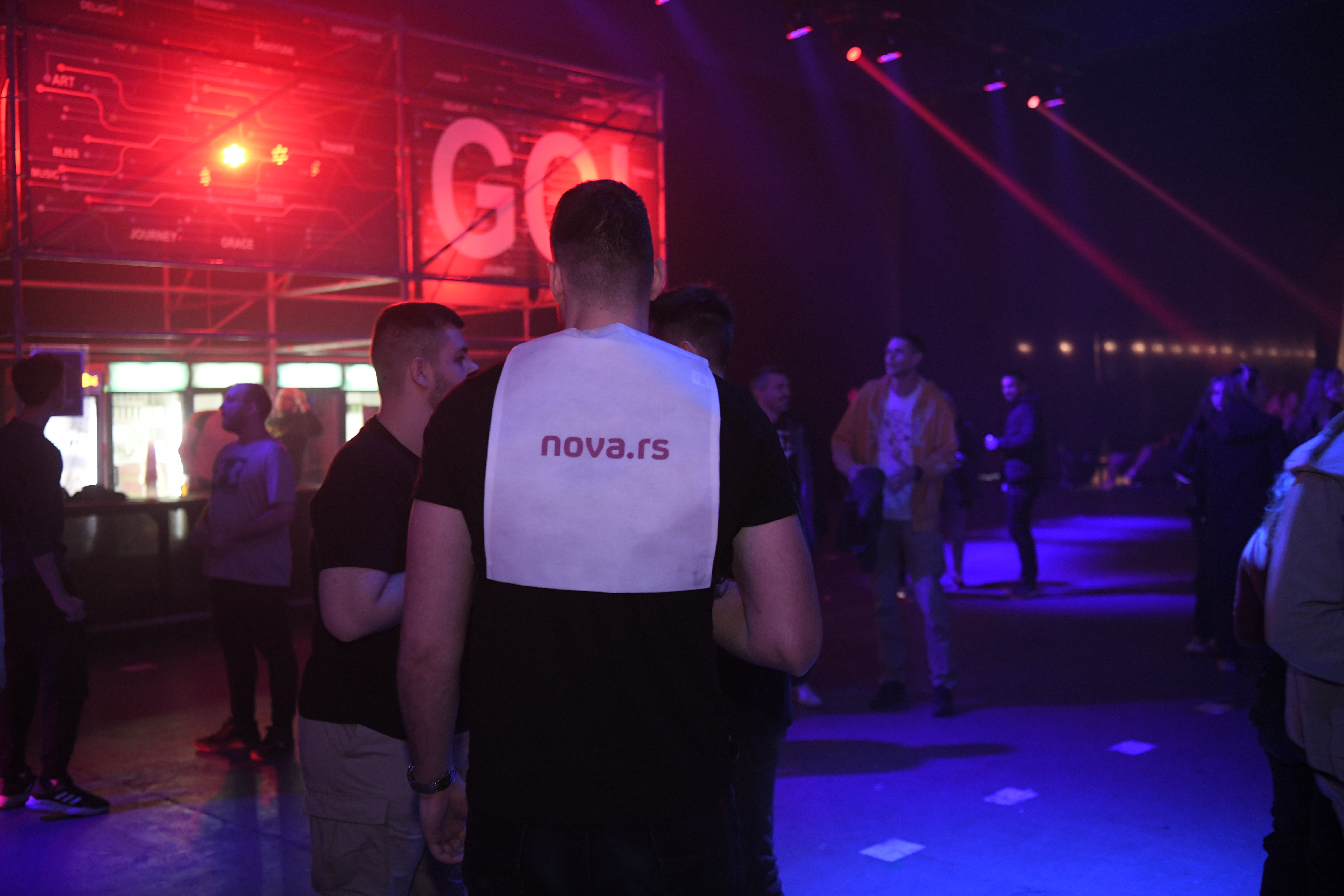 Beograd, 01. januar 2024. Zurka deljenje promotivnog materijaal, Nova.rs rančevi, Nova promo,