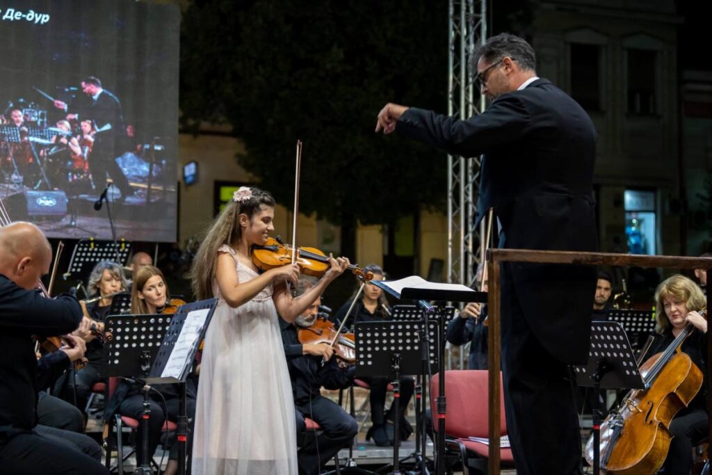 LANA ZORJAN svetsko umetničko otkriće 2024. godine