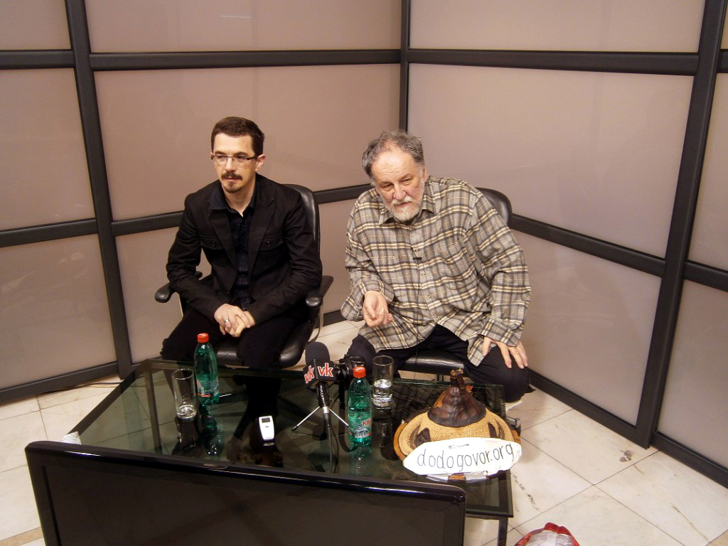 Fotografije su moje, iz privatne arhive, a ona na kojoj sam ja je iz
Arhipelagove arhive, dakle sve je ok što se tiče autorskih prava.