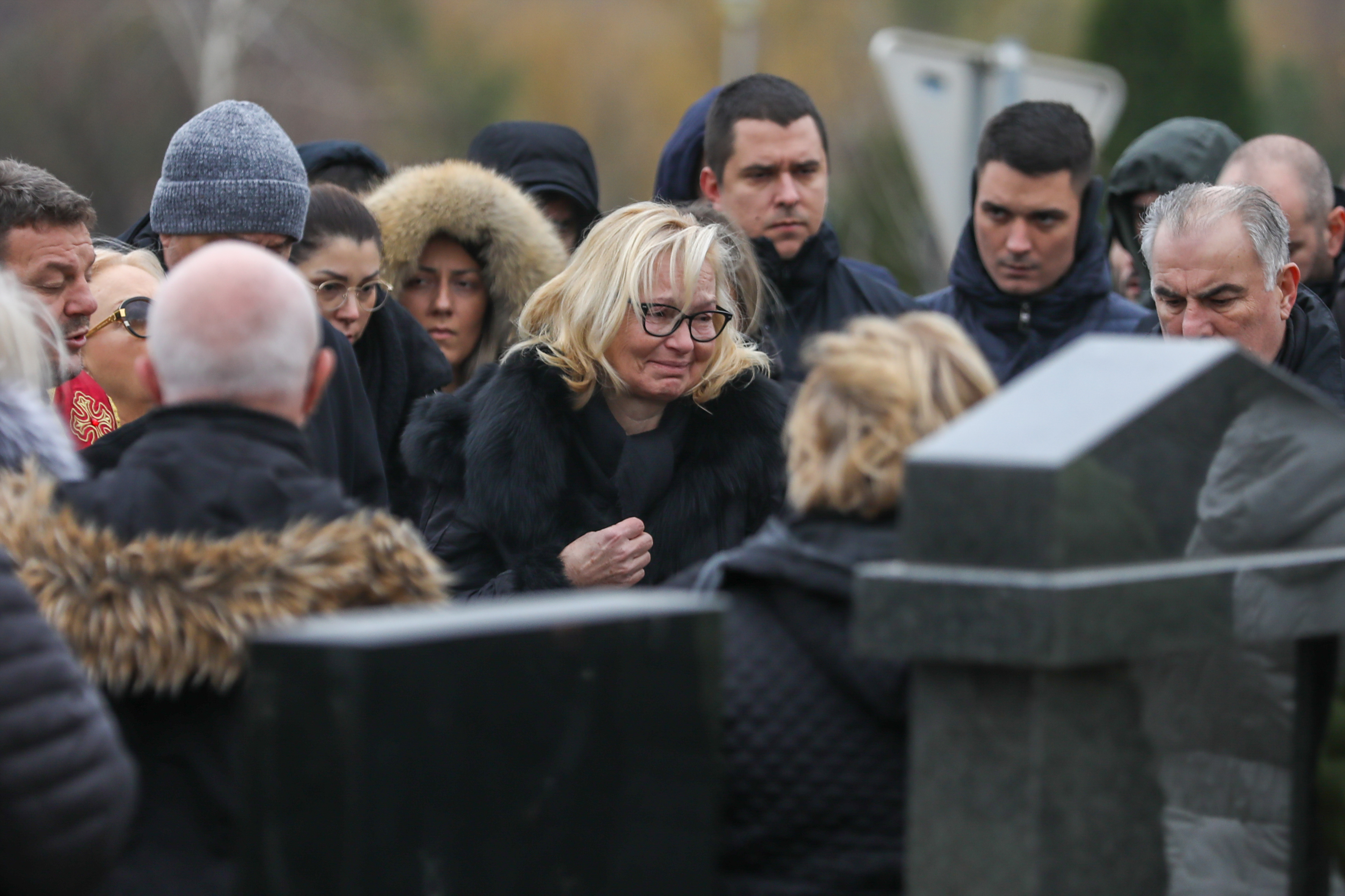 The Kodic family marked 40 days since the death of the prematurely deceased Aleksander Kodic at the Lesce cemetery.Porodica Kodic je na groblju Lesce obelezila 40 dana od smrti prerano preminulog Aleksandra Kodica.