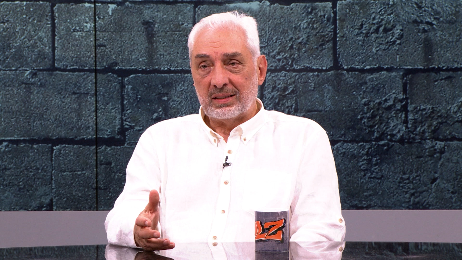 DLZ_i_Bozo_Prelevic_insert_01_GP