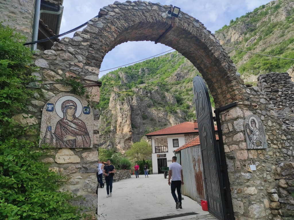 kosovo i metohija reportaža jovan mladenović