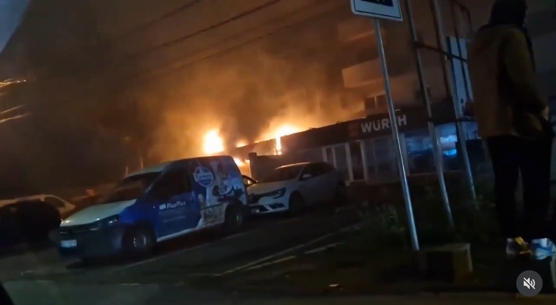 Požar, Surčin, Kuća mesa Foto: Printscreen/Instagram/moj_beo_grad_