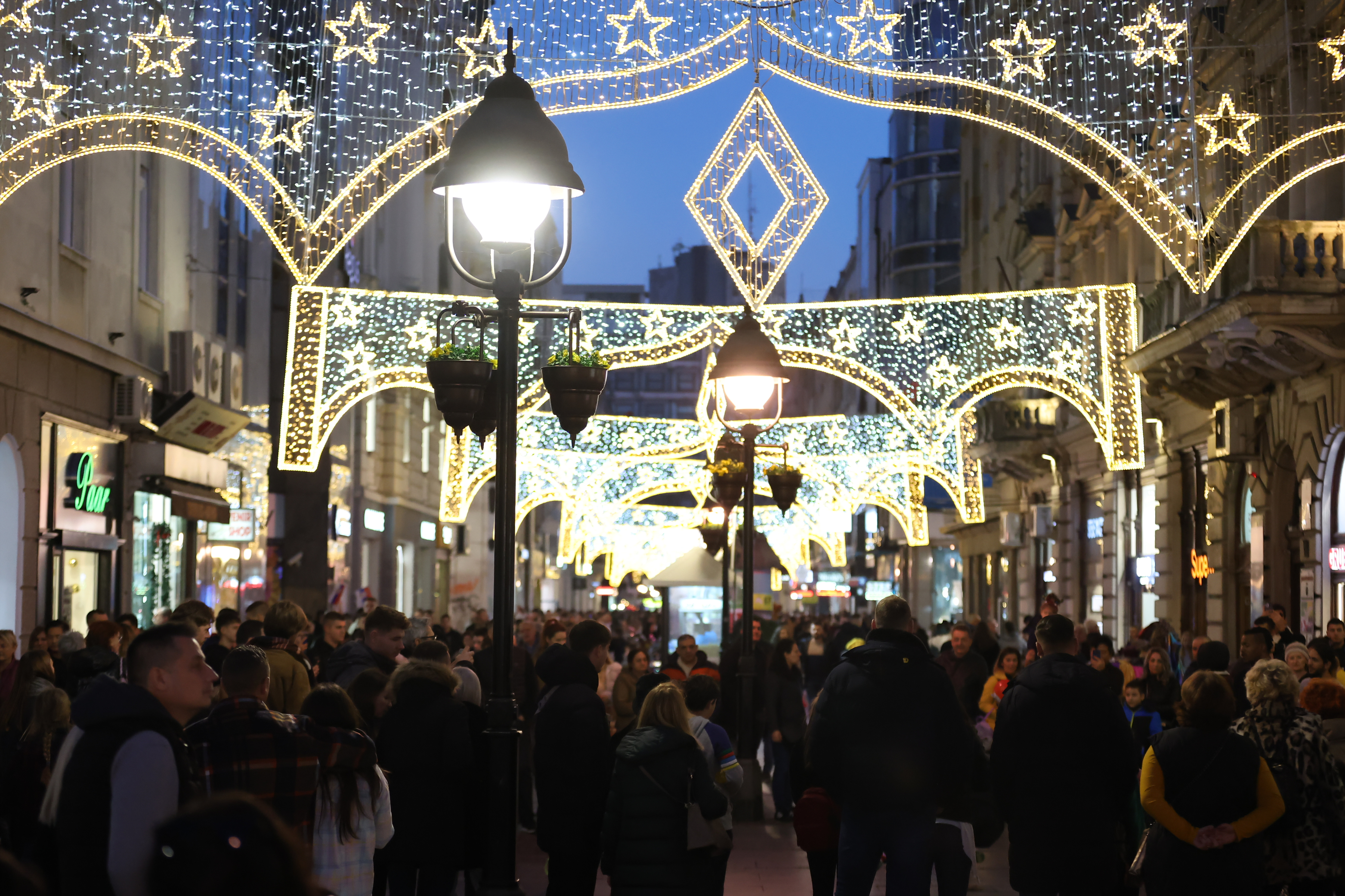 Festive mood in Knez Mihailova Street and Republic Square.Praznicno raspolozenje u Knez Mihailovoj ulici i na Trgu Republike.
