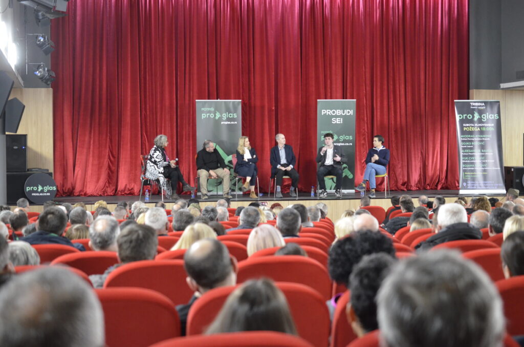 Požega, tribina ProGlas Foto: ProGlas