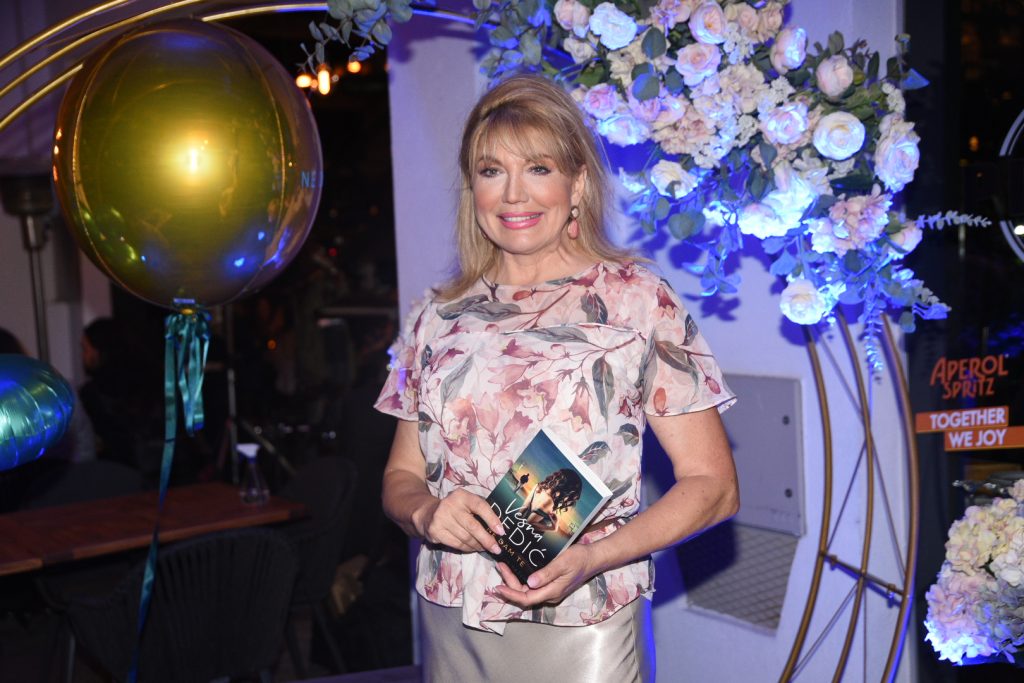 Beograd, 15.06.2020. Promocija romana Vesne Dedic, Ne dam te, Beton hala, Druga piazza, Vesna Dedić knjiga Foto: Dragan Mujan/Nova.rs