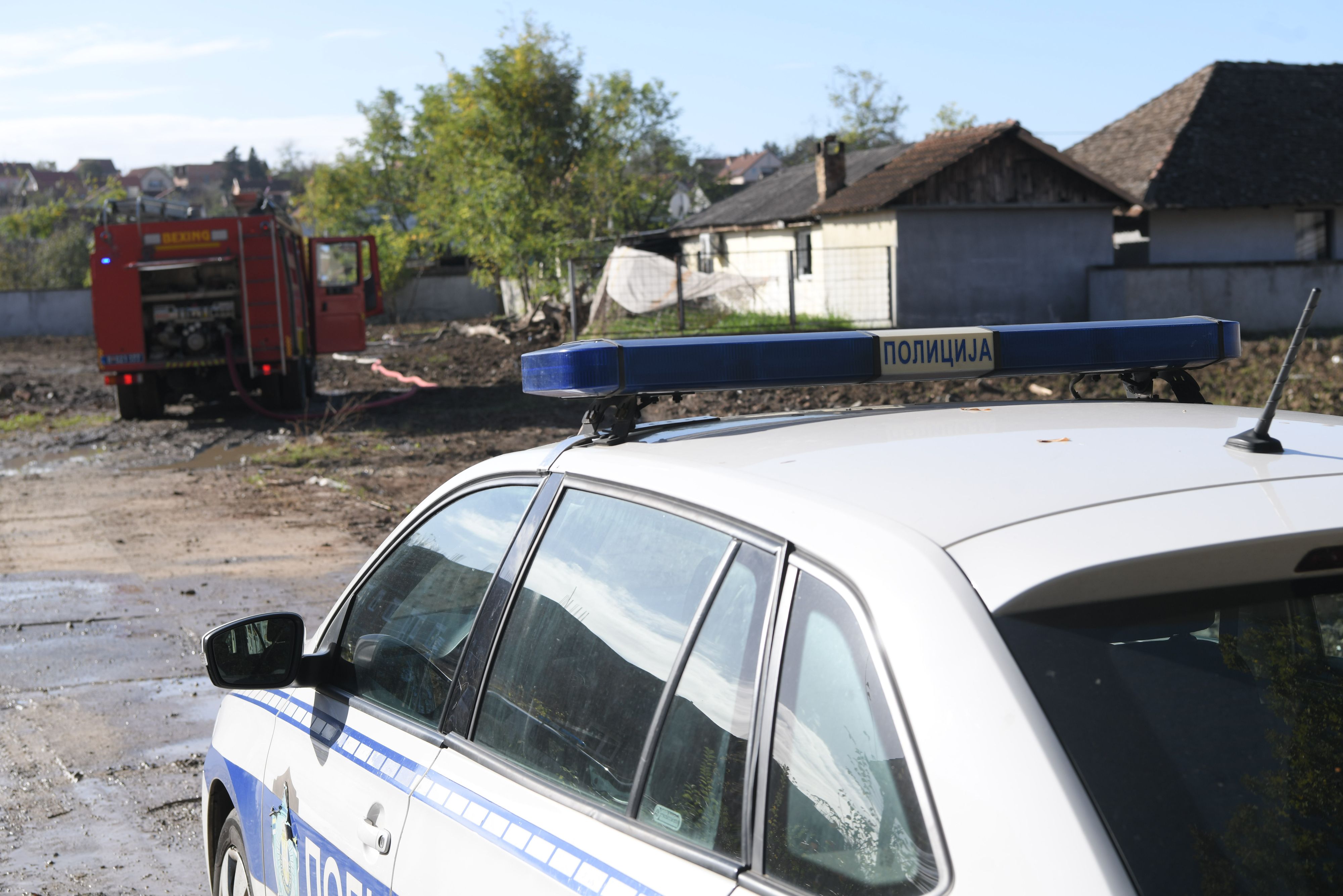 Beograd, 06.11.2023. Železnik požar, poginulo dete, vatrogasci, policija Foto: Goran Srdanov/Nova.rs