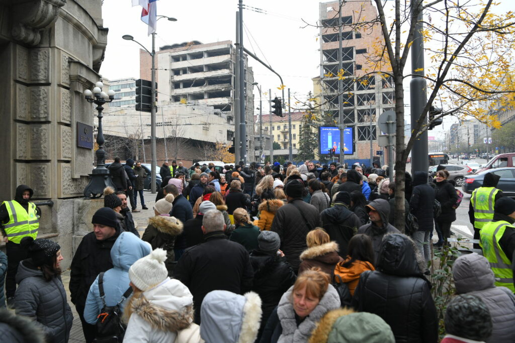 Beograd 06.12.2023. protest zaposlenih u socijalnoij zastiti