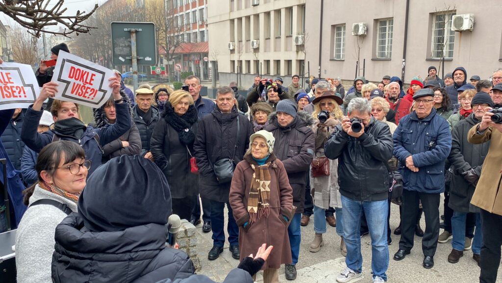 Loznica, 09.12.2023. Inicijativa ProGlas u Loznici Foto: ProGlasb