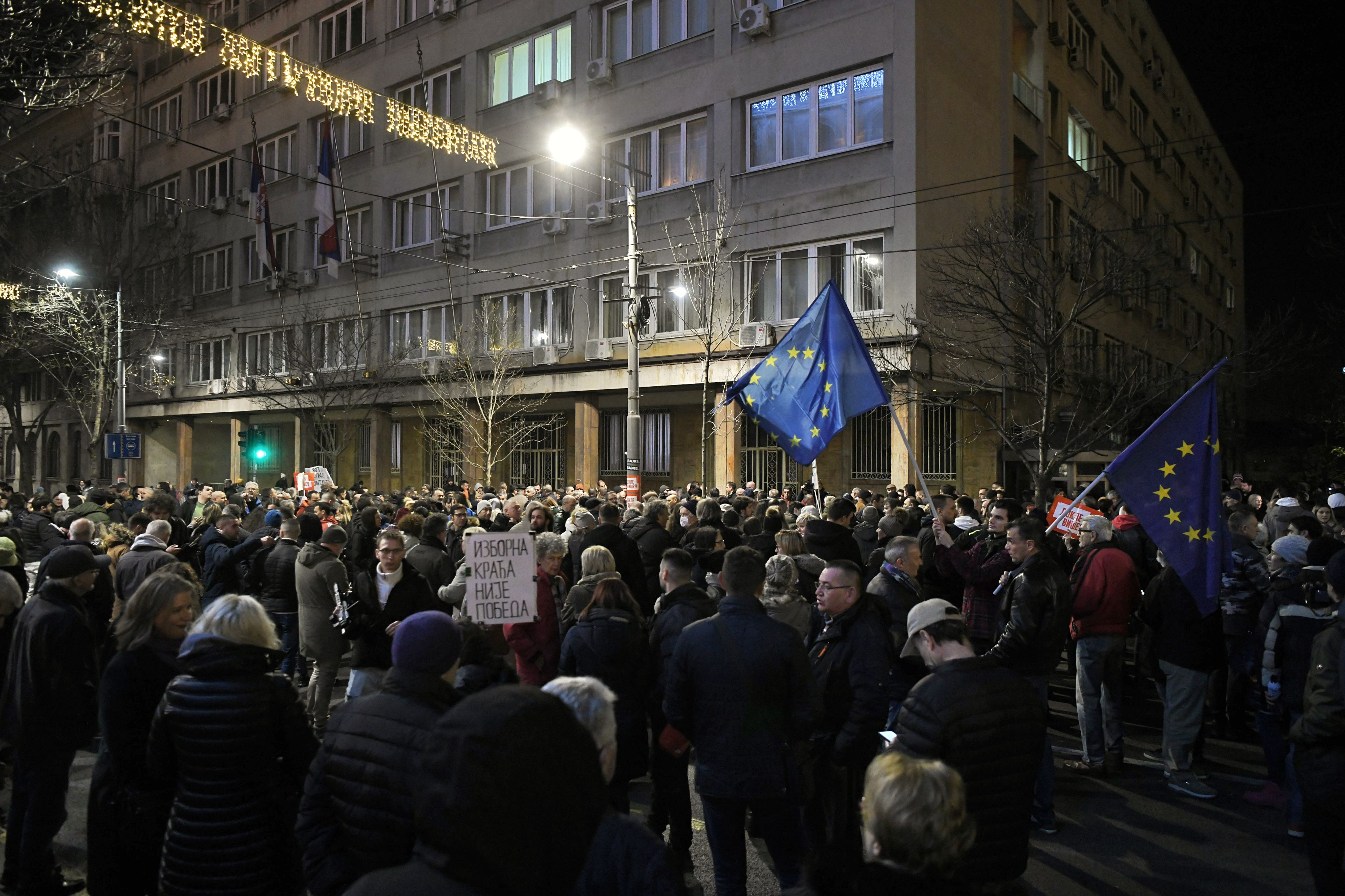 Beograd 21.12.2023. Protest građana ispred zgrade RIK-a, RIK, protest, građani, gradjani Foto: Goran Srdanov/Nova.rs