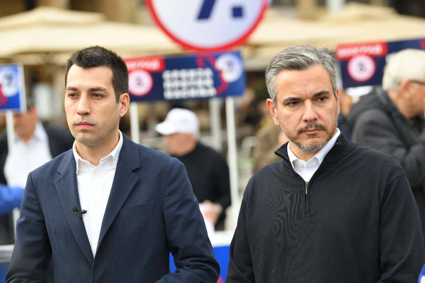 Beograd, 01.12.2023. Trg Republike, razgovor sa građanima, kandidat za gradonačelnika, Srbija protiv nasilja, Vladimir Obradović Foto: Amir Hamzagić/Nova.rs