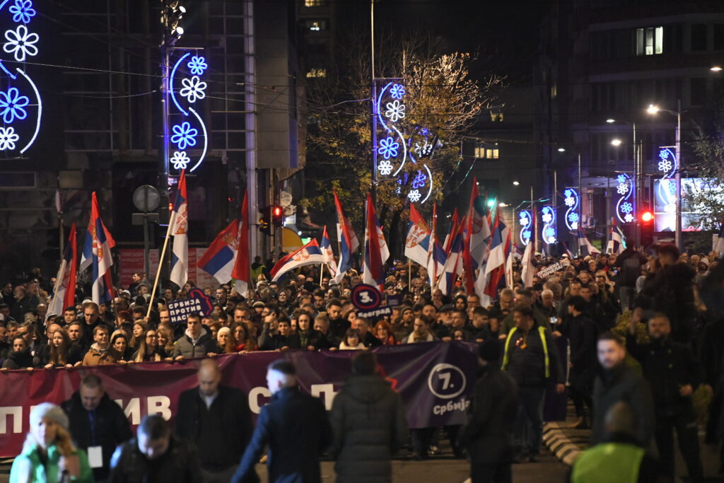 Beograd 12.12.2023. Šetnja. Srbija protiv nasilaj, završna konvencija, završni miting, predizborni miting Foto: Amir Hamzagić/Nova.rs
