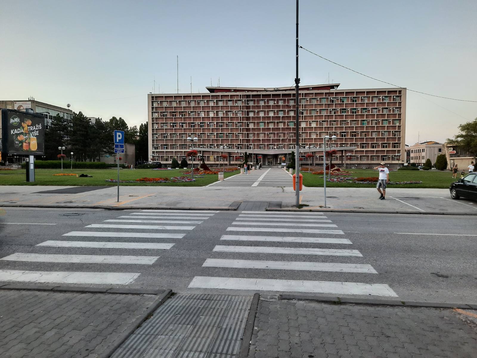 Kragujevac 11.07.2020. Protest, demonstracije, zgrada skupšitne, nema ljudi Foto: Aleksandra Petrović/Nova.rs