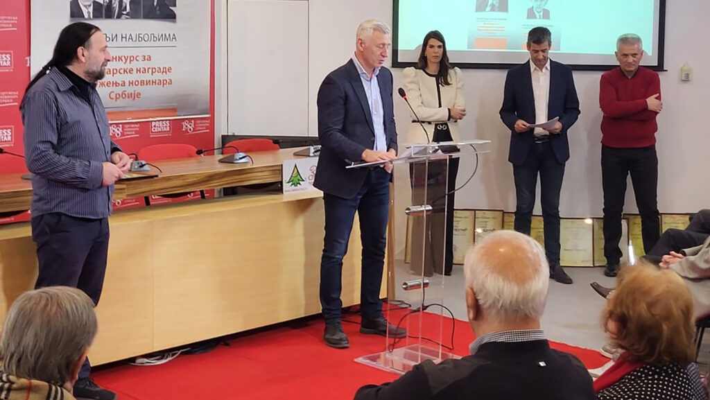 uručena UNS-ova nagrada za borbenost u novinarskom izražavanju i za originalan novinarski potez “Aleksandar Tijanić Ranko Pivljanin